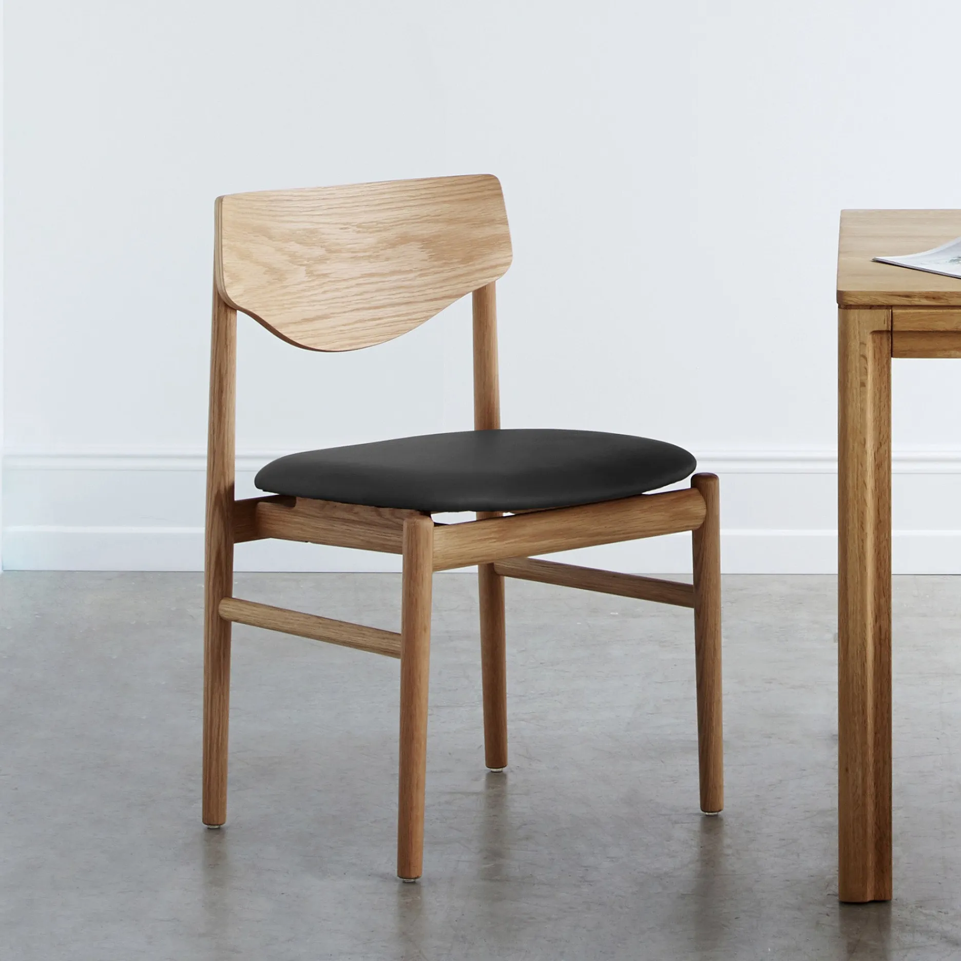 Furniture by Sinnerup Spisebordsstole-Celeste spisebordsstol u. armlæn - Læder