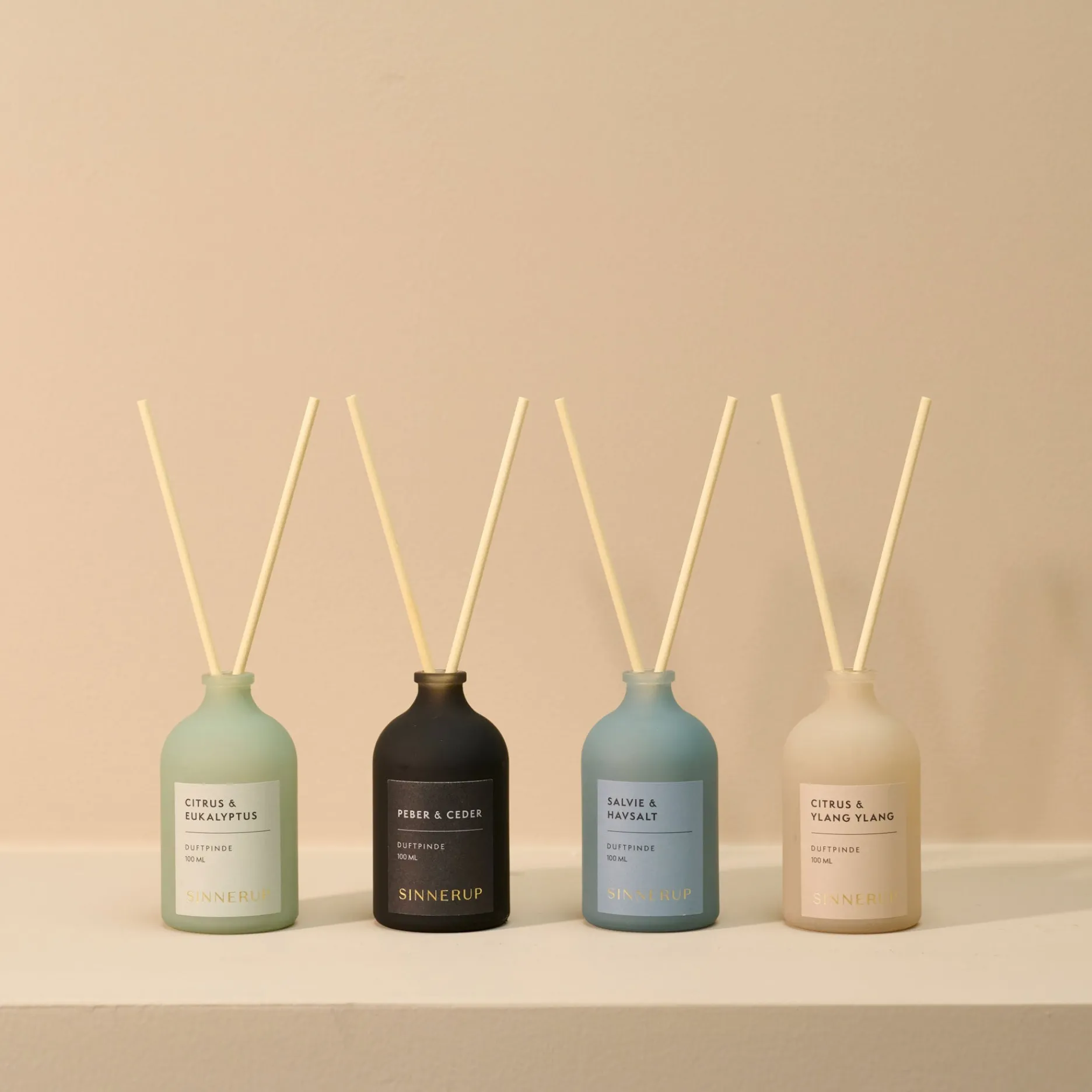 Sinnerup Wellness-Duftpinde Sort Mist Peber/Ceder