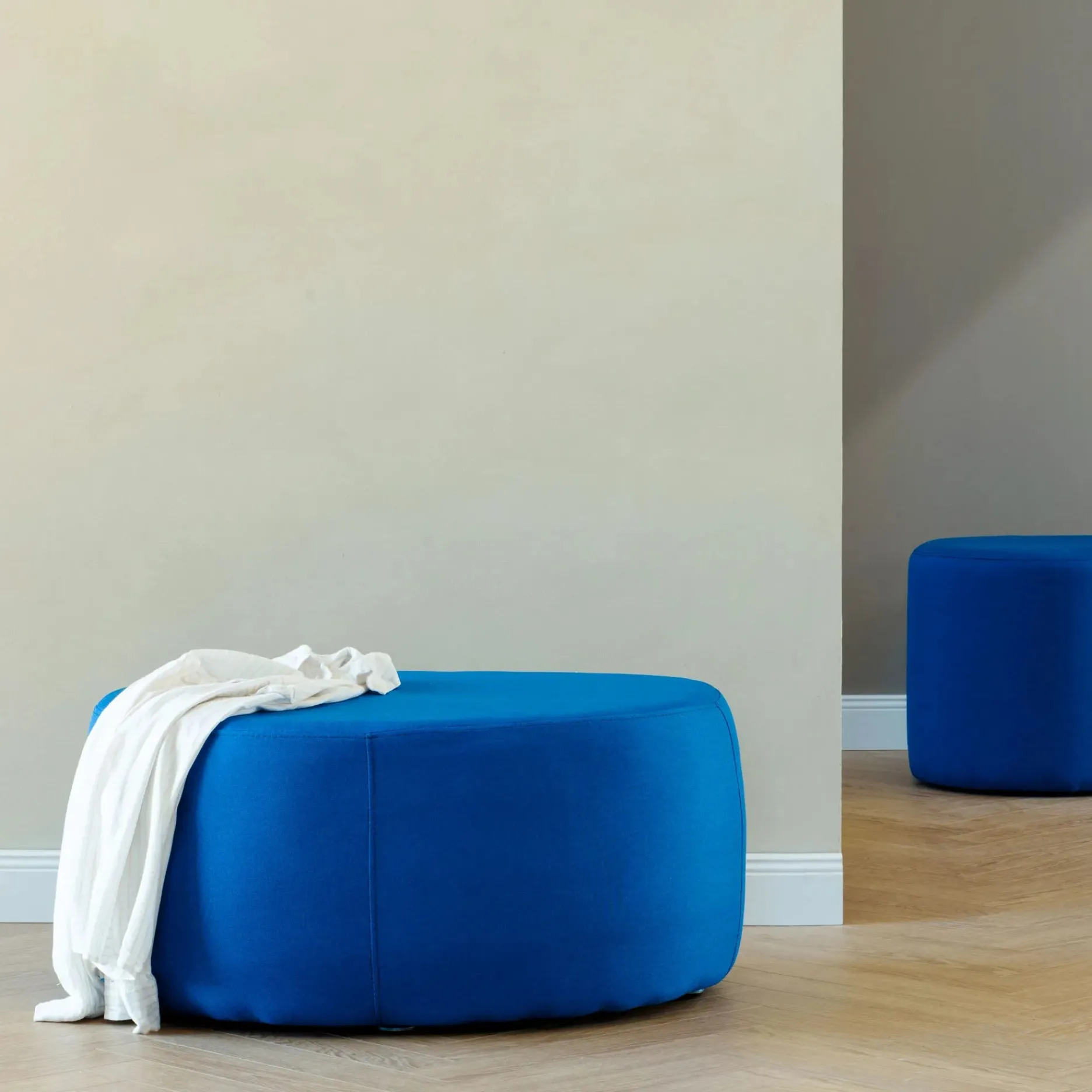 Furniture by Sinnerup Puffer-Genie puf stof