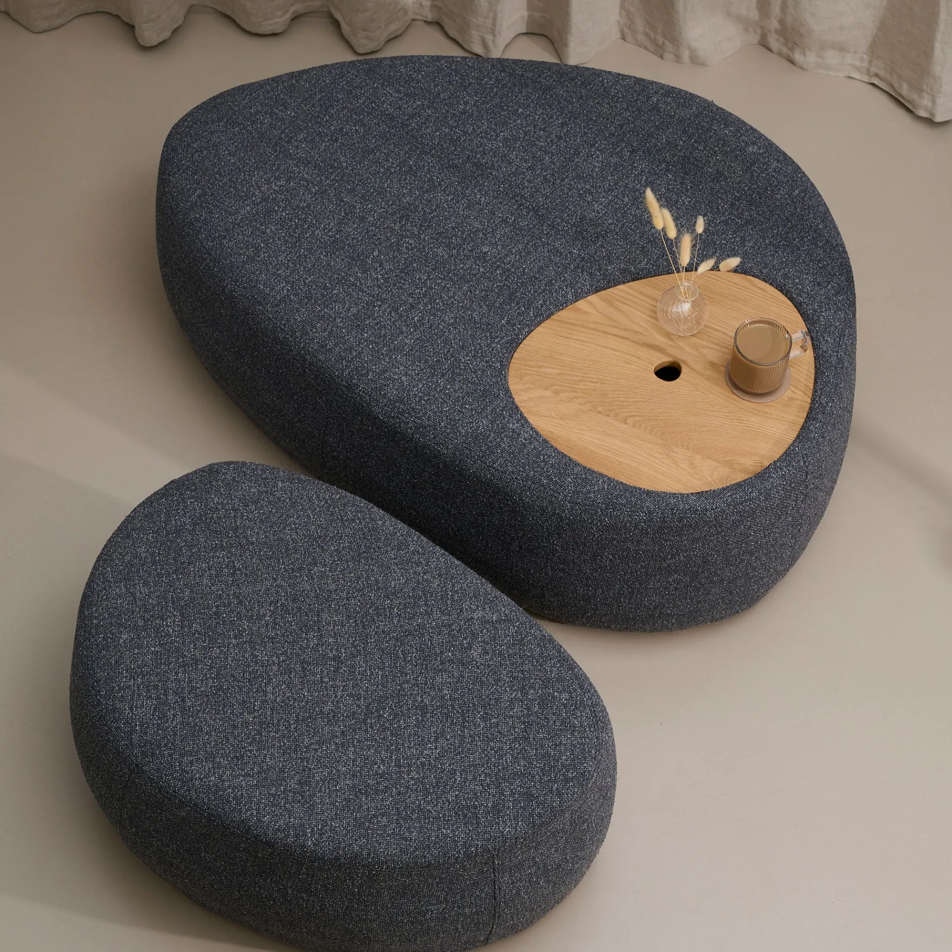 Furniture by Sinnerup Sofaborde|Puffer-Genie puf/bord stof