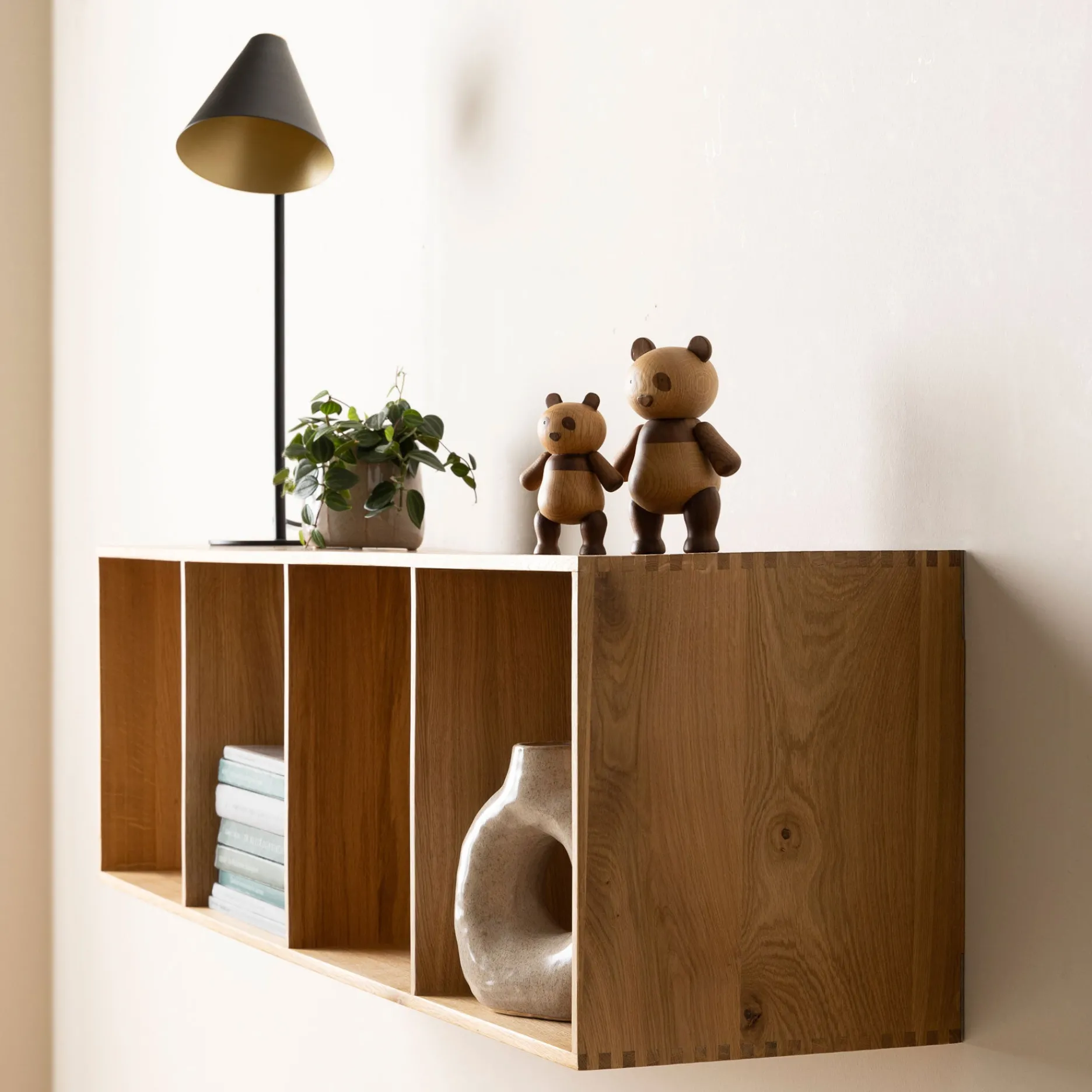 Furniture by Sinnerup Reoler-Keeper II reolmodul, FSC-certificeret egetræ 4H D30 cm