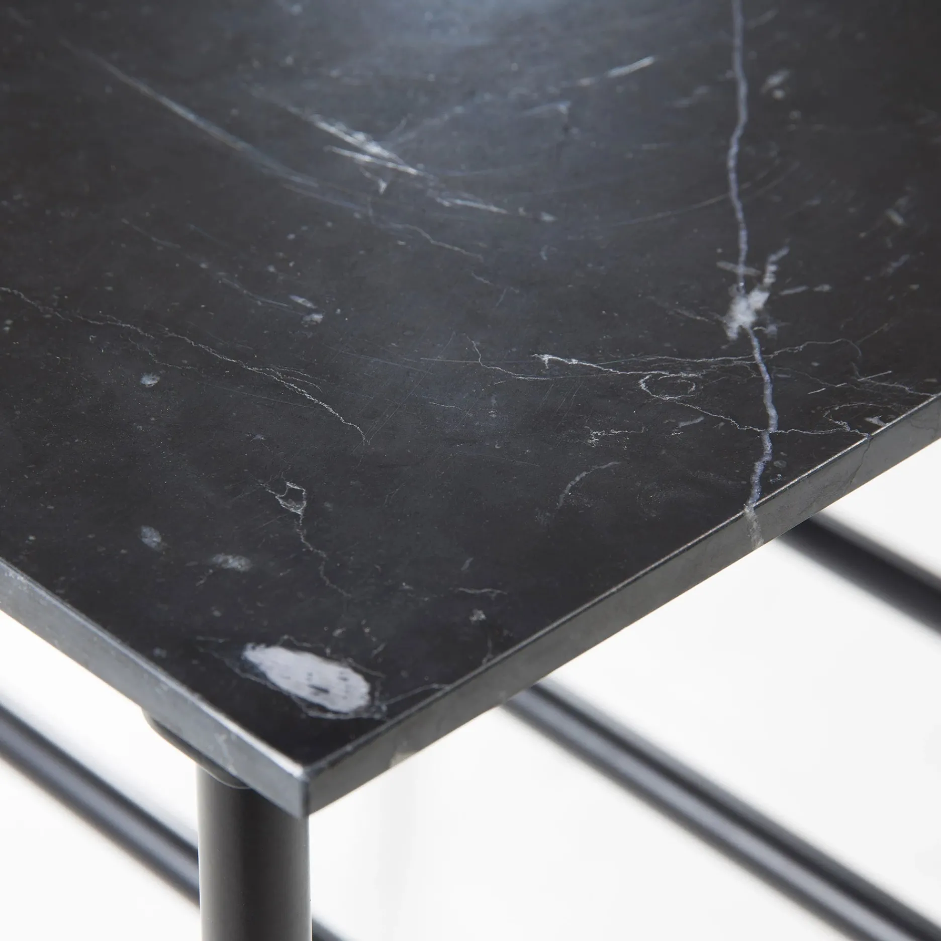 Furniture by Sinnerup Sofaborde-Lines sofabord