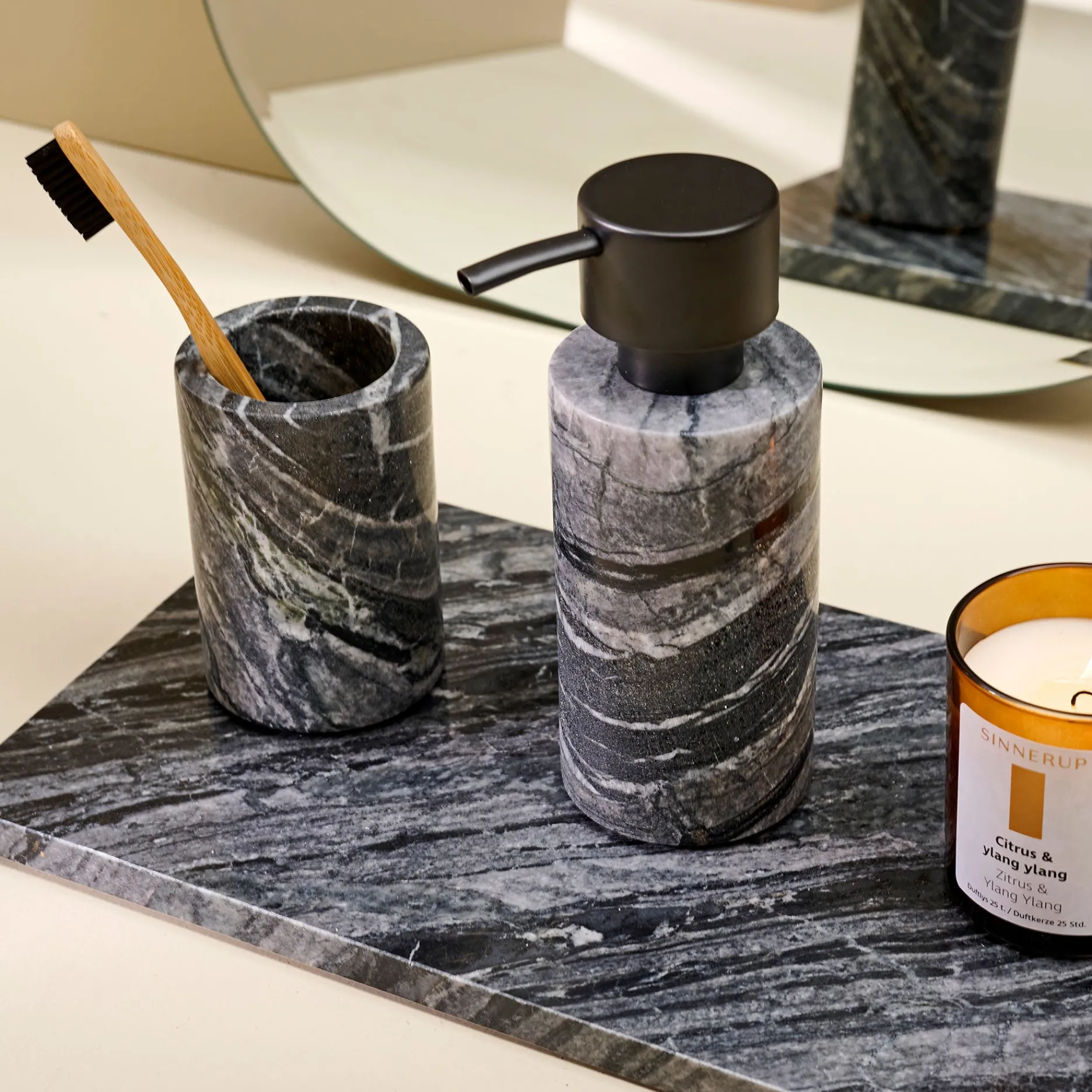 Sinnerup Tandbørsteholdere-Marble II cylinder tandbørstekrus