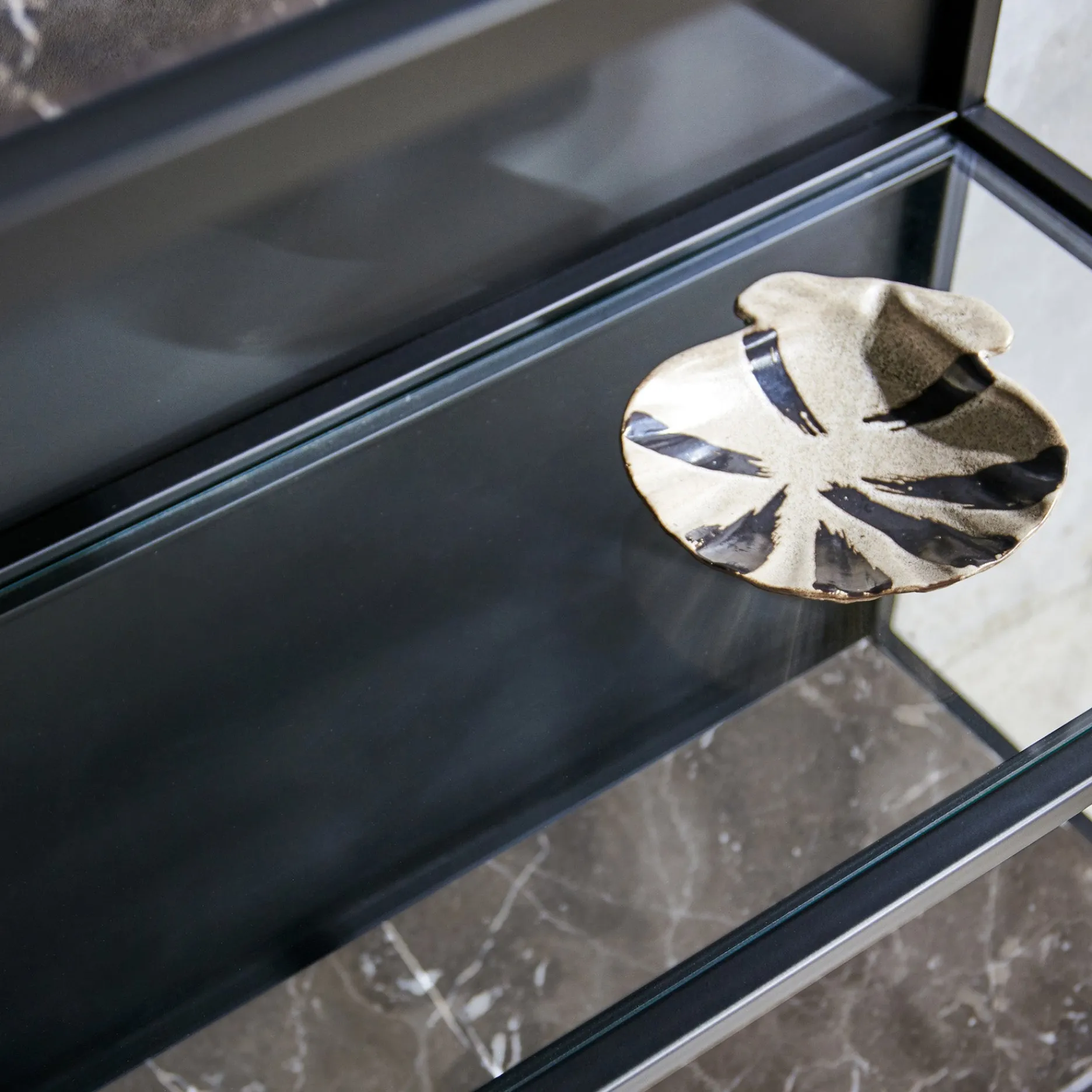 Furniture by Sinnerup Reoler-Mason II Reol - sort metal