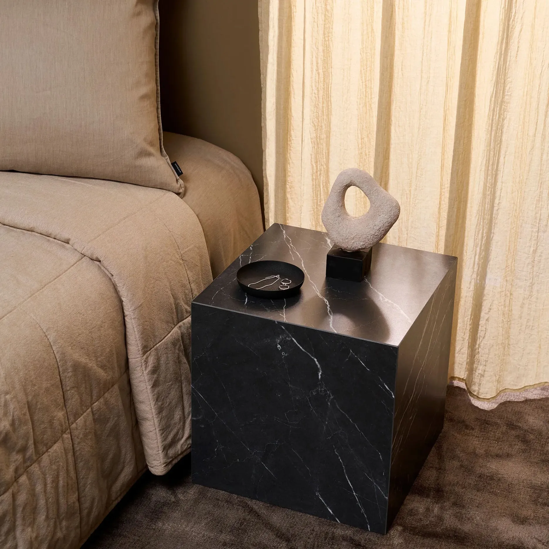 Furniture by Sinnerup Sideborde|Sengeborde-Montes sidebord 40x40 cm