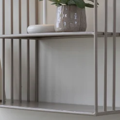 Furniture by Sinnerup Reoler-Nohr vægreol m. forskudte rum