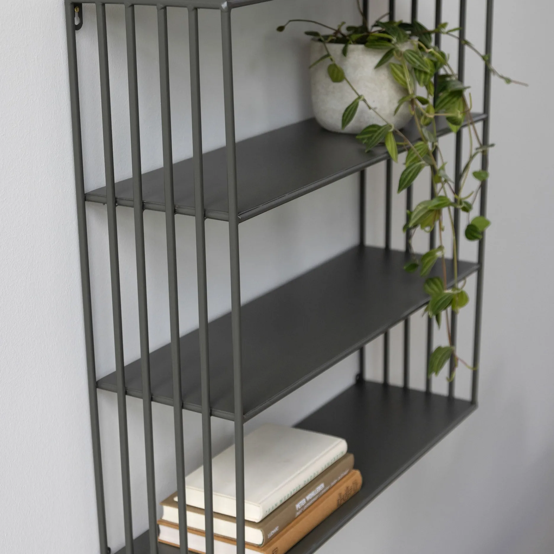 Furniture by Sinnerup Reoler-Nohr vægreol m. hylder