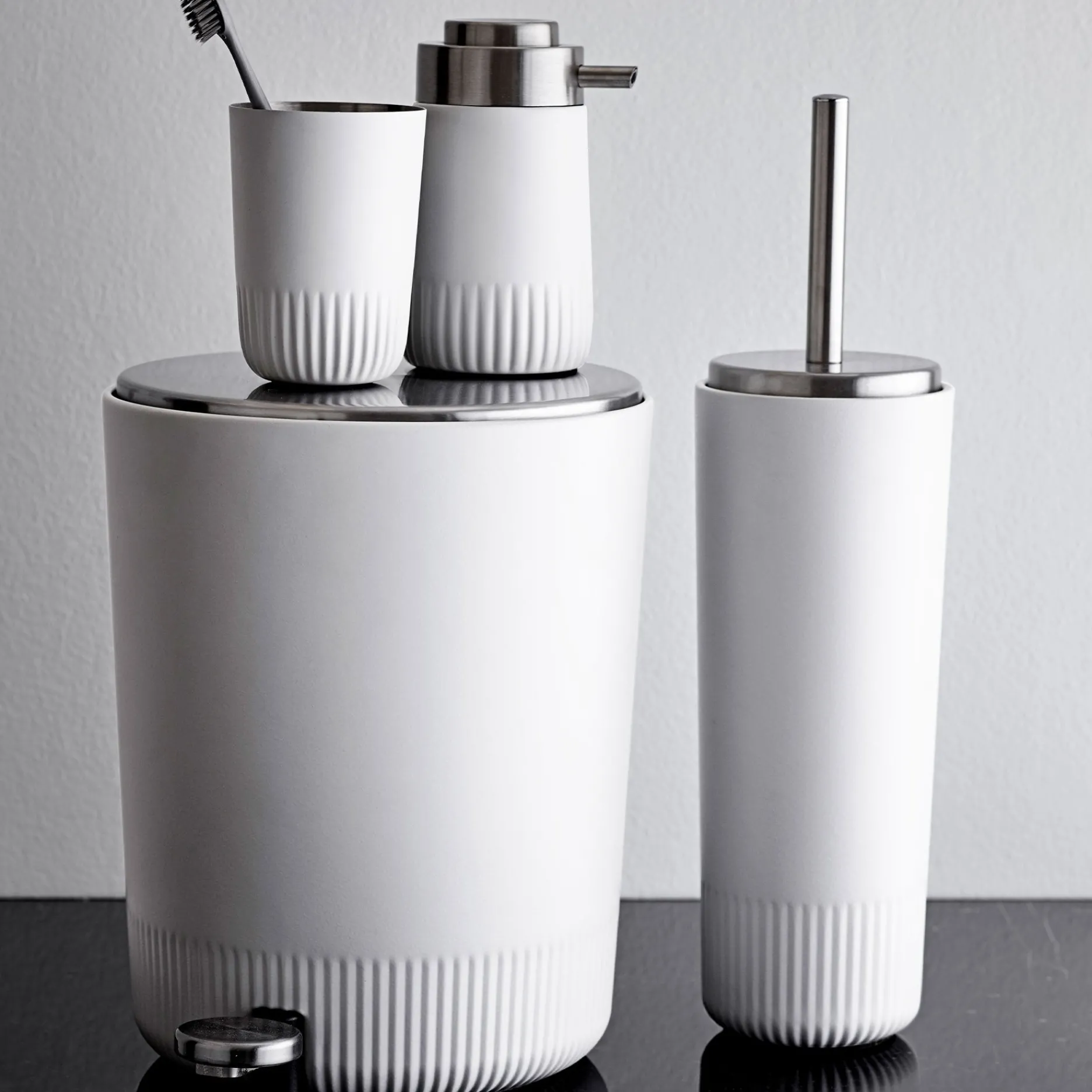 Södahl Sæbedispensere|Sæbedispensere-Plissé sæbedispenser white