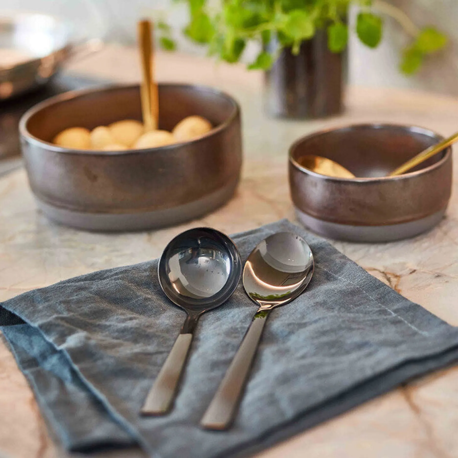 Aida Bestik-RAW sauce/kartoffel skesæt sort farve