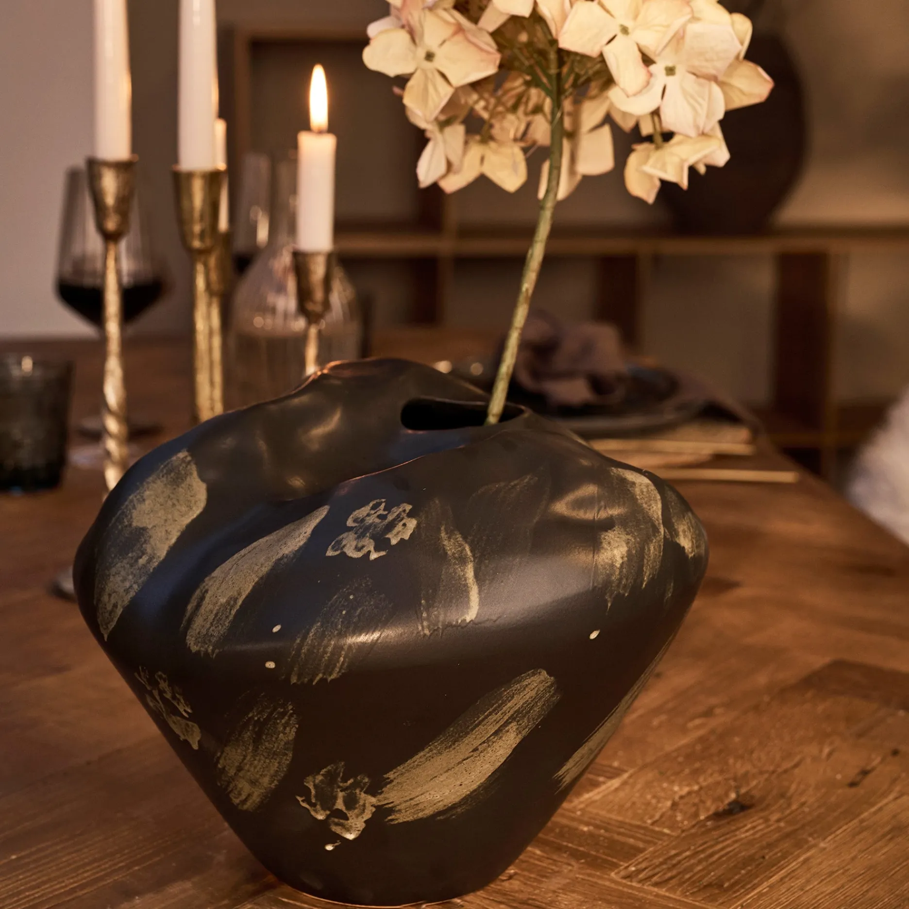 Sinnerup Vaser-Sculpted bred vase Ø27 cm