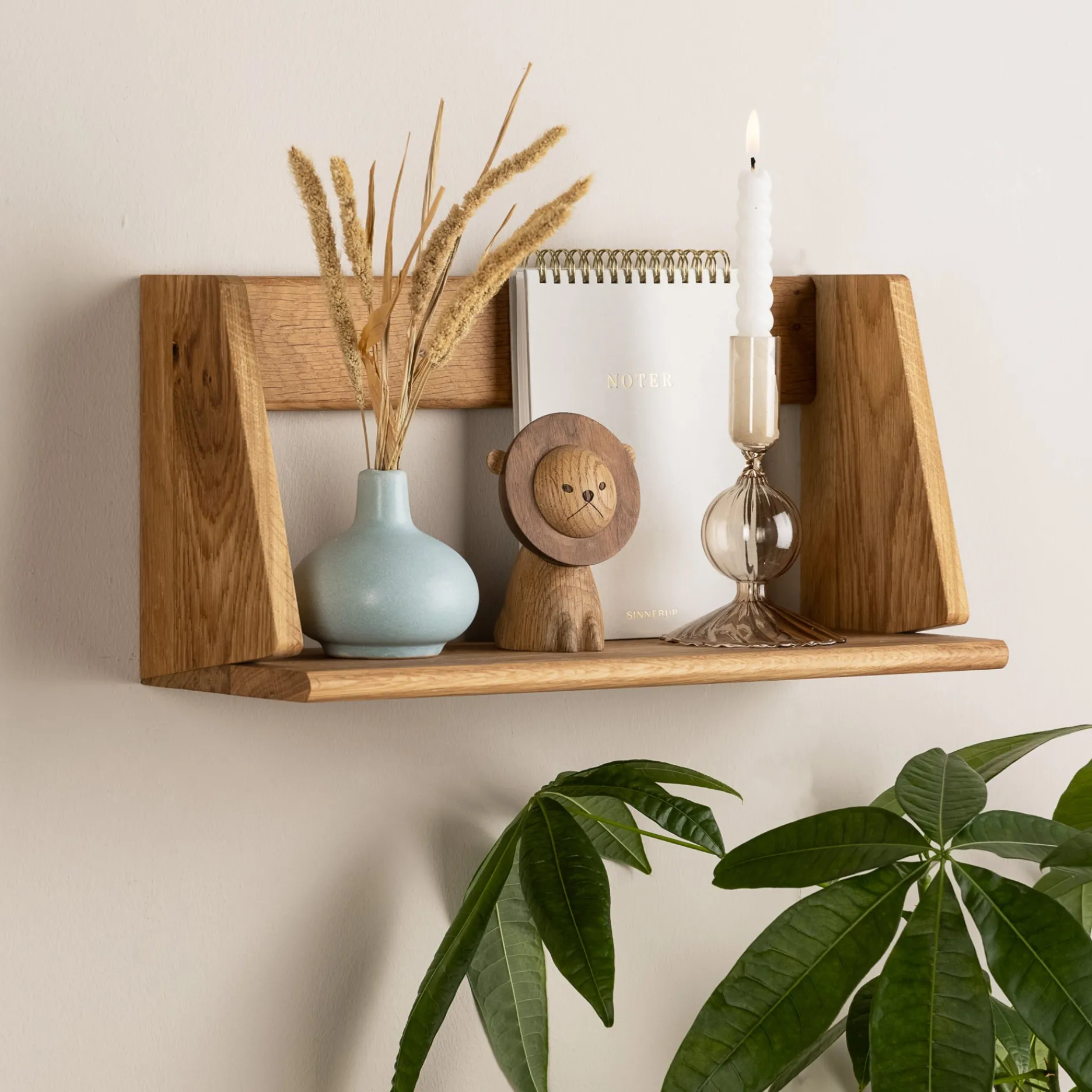 Furniture by Sinnerup Hylder-Shark hylde eg L40,5 cm