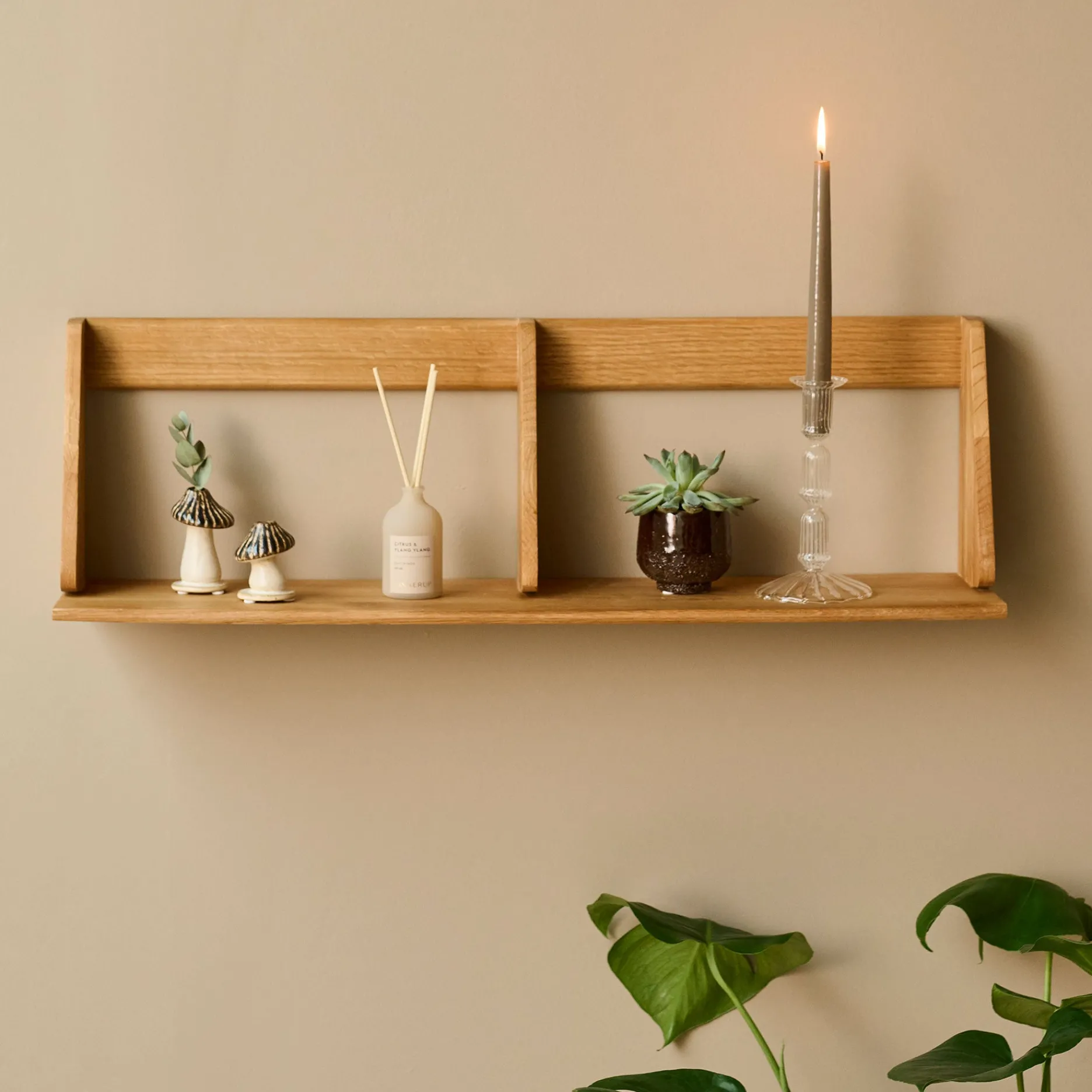 Furniture by Sinnerup Hylder-Shark hylde L80 cm
