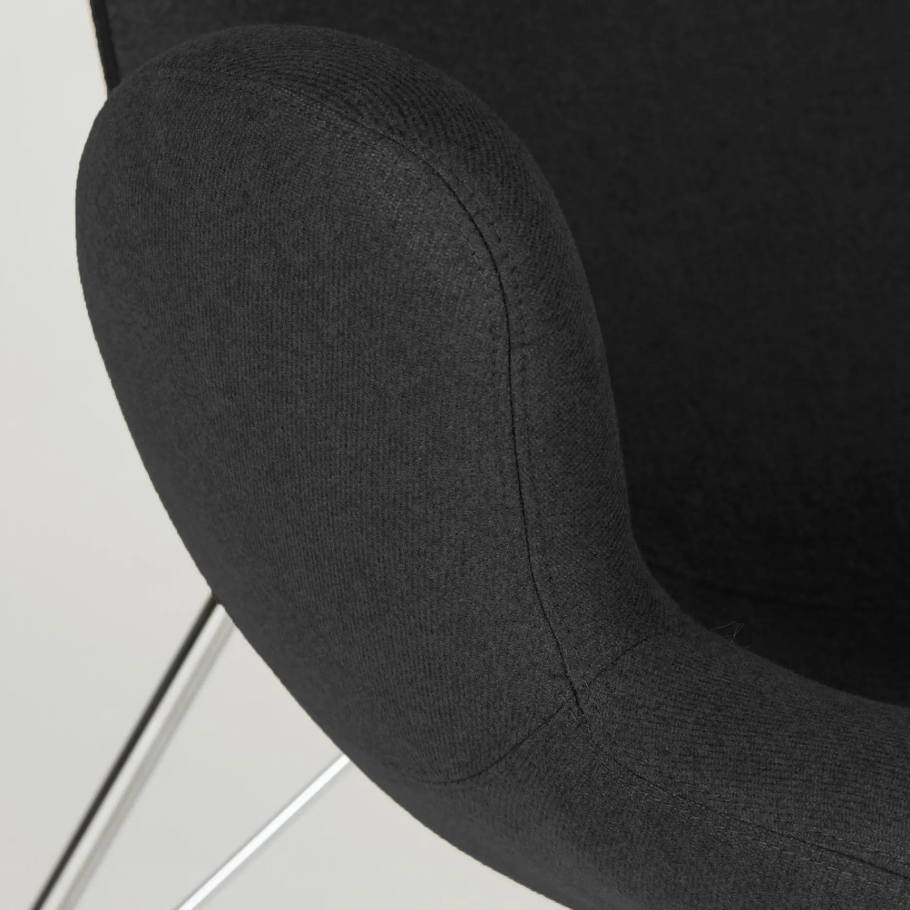 Furniture by Sinnerup Gyngestole-Victor gyngestol i stof