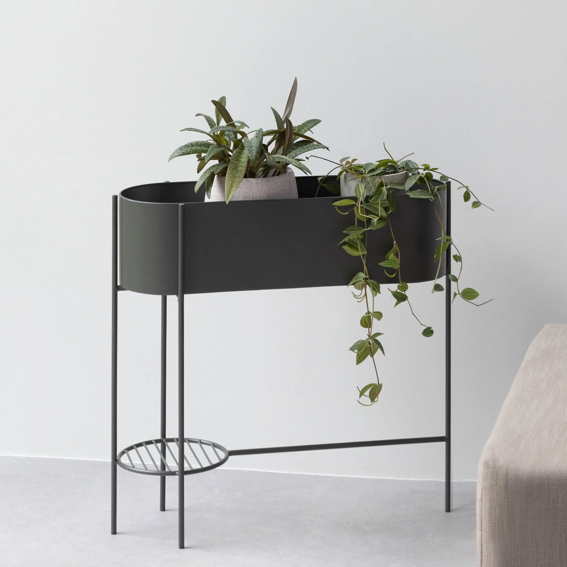 Furniture by Sinnerup Urtepotter-Viola plantekasse