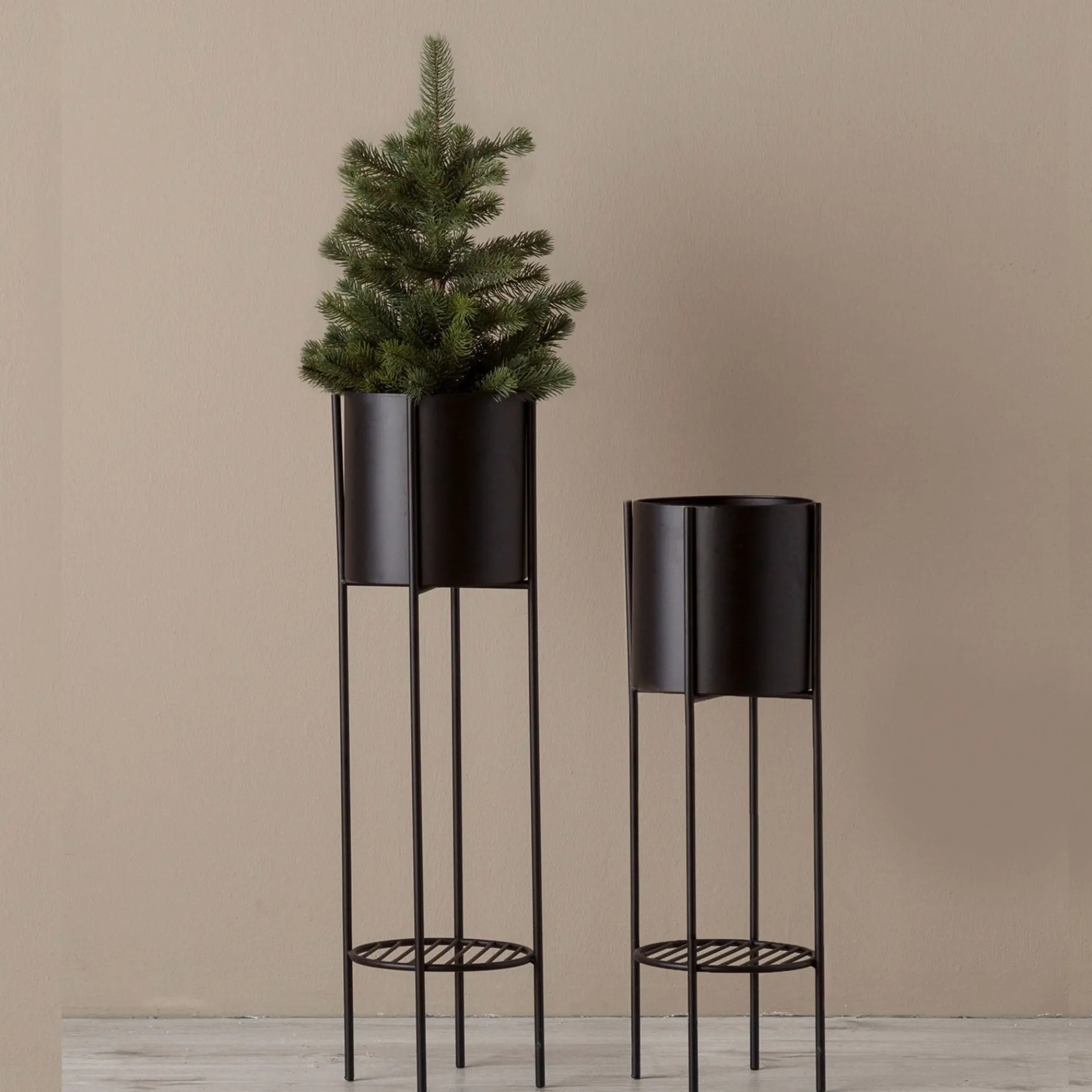 Furniture by Sinnerup Urtepotter-Viola urtepotteholder H60 cm