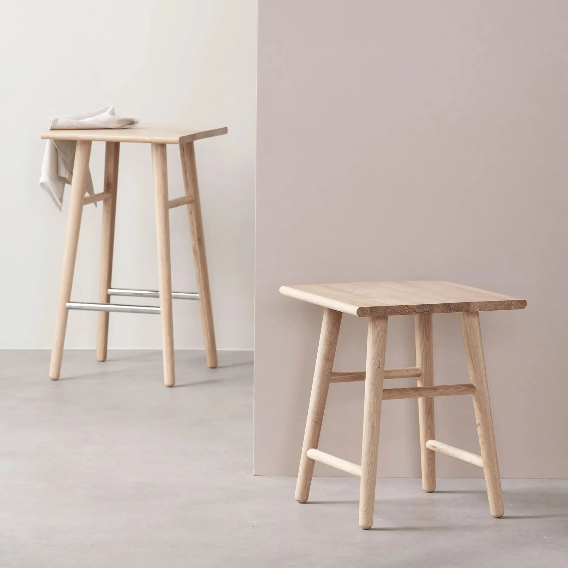 Furniture by Sinnerup Køkkenstole|Barstole-Wood II køkkenstol-hvidpigment FSC certificeret egetræ